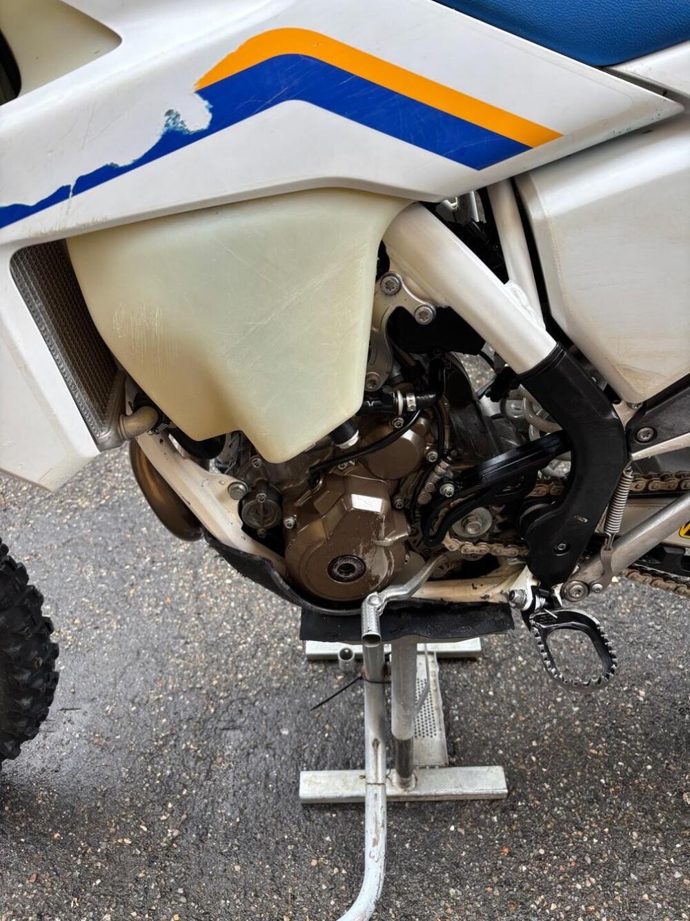 Husqvarna FE 350 Heritage (2023) (8)