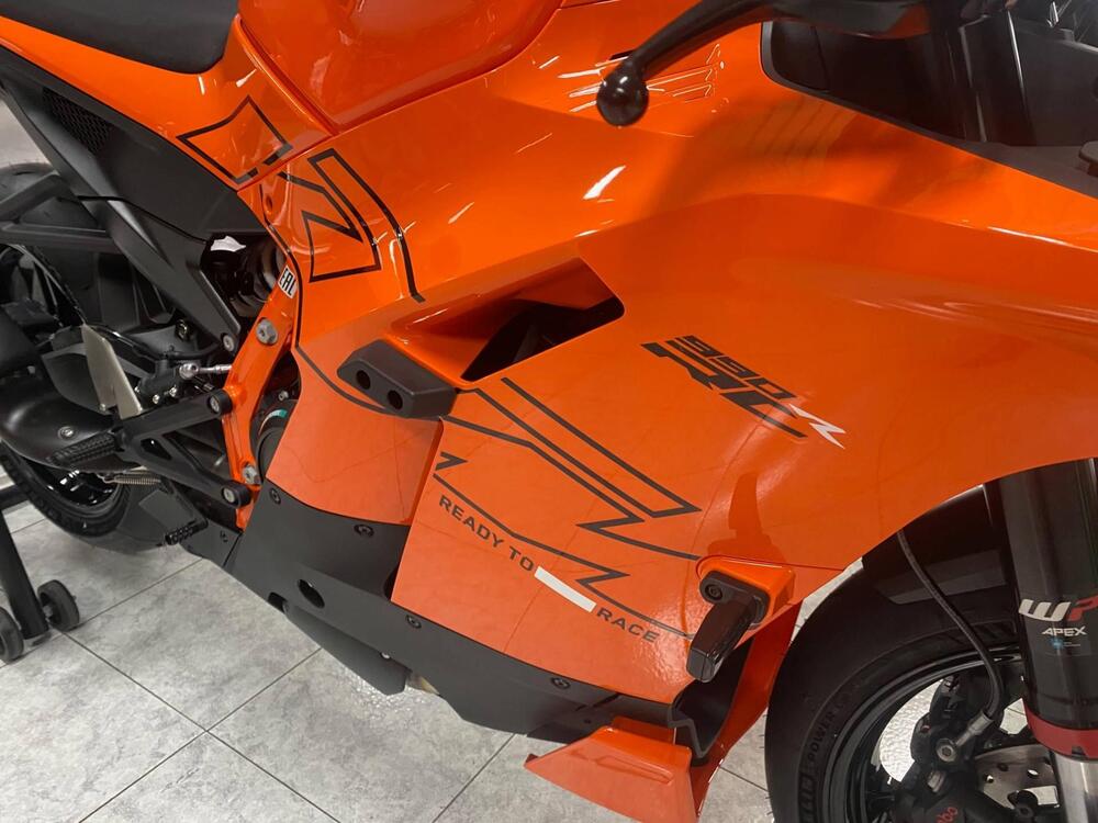 KTM 990 RC R (2026) (2)