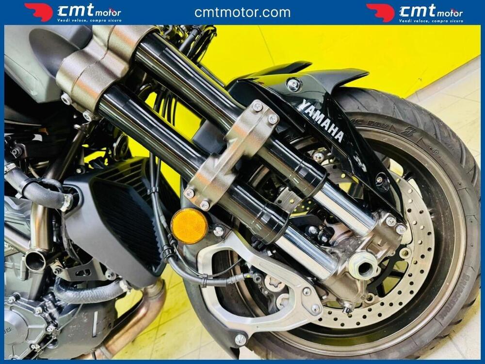 Yamaha Niken 890 GT (2023 - 26) (9)