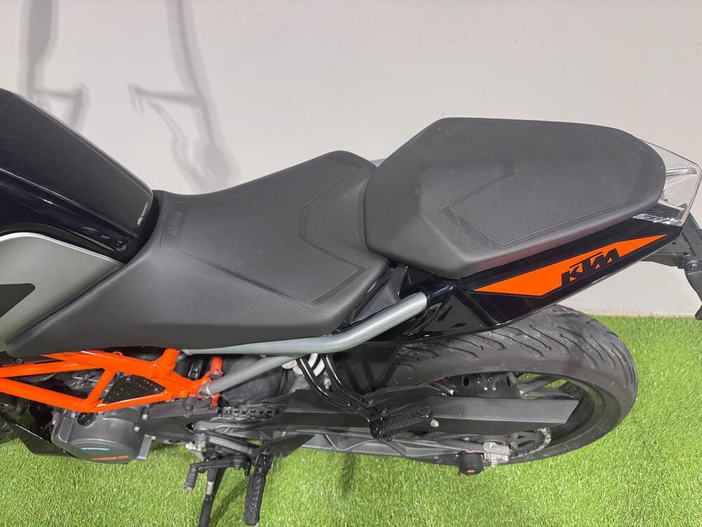 KTM 125 Duke (2021 - 23) (6)