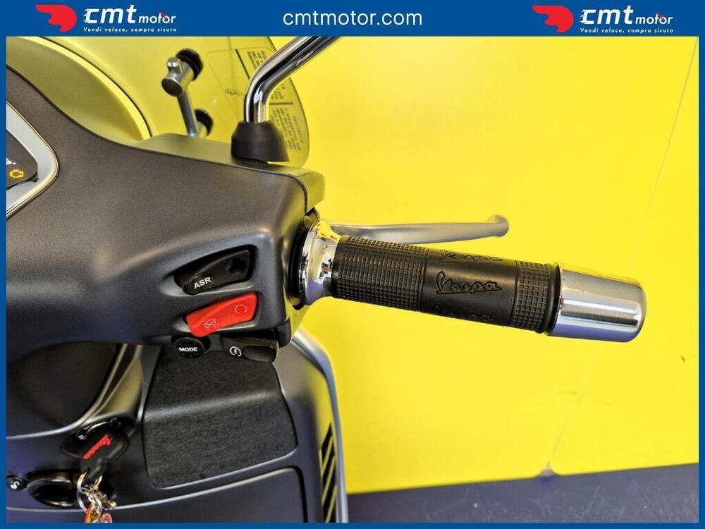 Vespa GTS 300 Super (2017 - 18) (12)