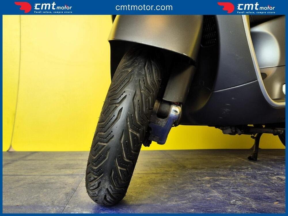 Vespa GTS 300 Super (2017 - 18) (13)