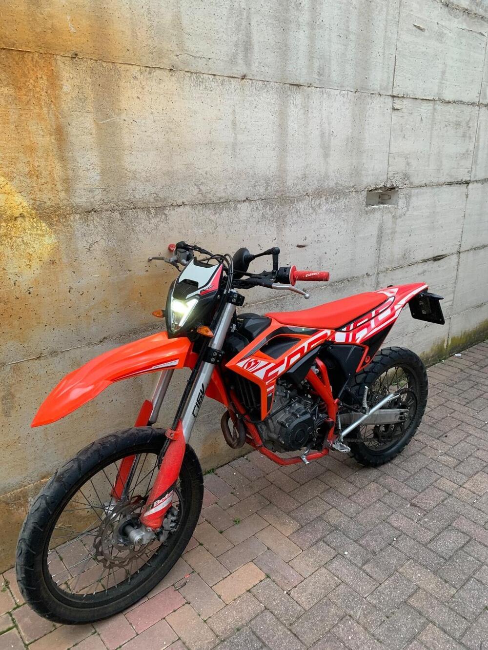 Betamotor RR 125 4T Enduro LC (2021 - 23) (2)