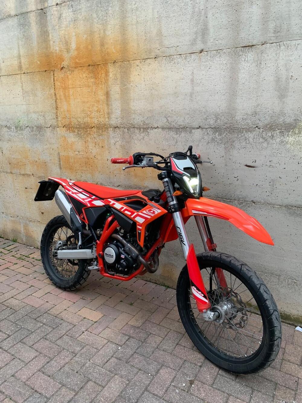 Betamotor RR 125 4T Enduro LC (2021 - 23) (4)