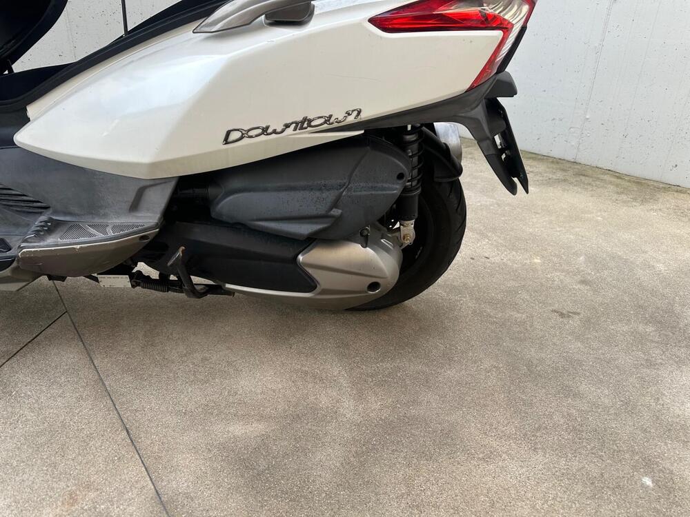 Kymco Downtown 200i (2009 - 16) (5)