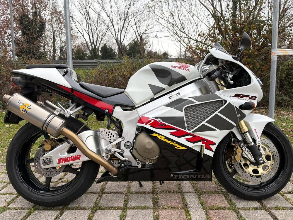 Honda VTR 1000 SP-2 (2002 - 06) (2)