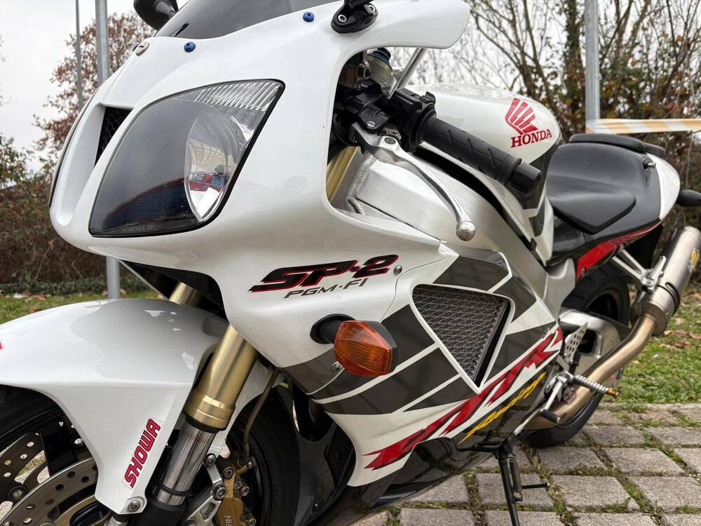 Honda VTR 1000 SP-2 (2002 - 06) (4)