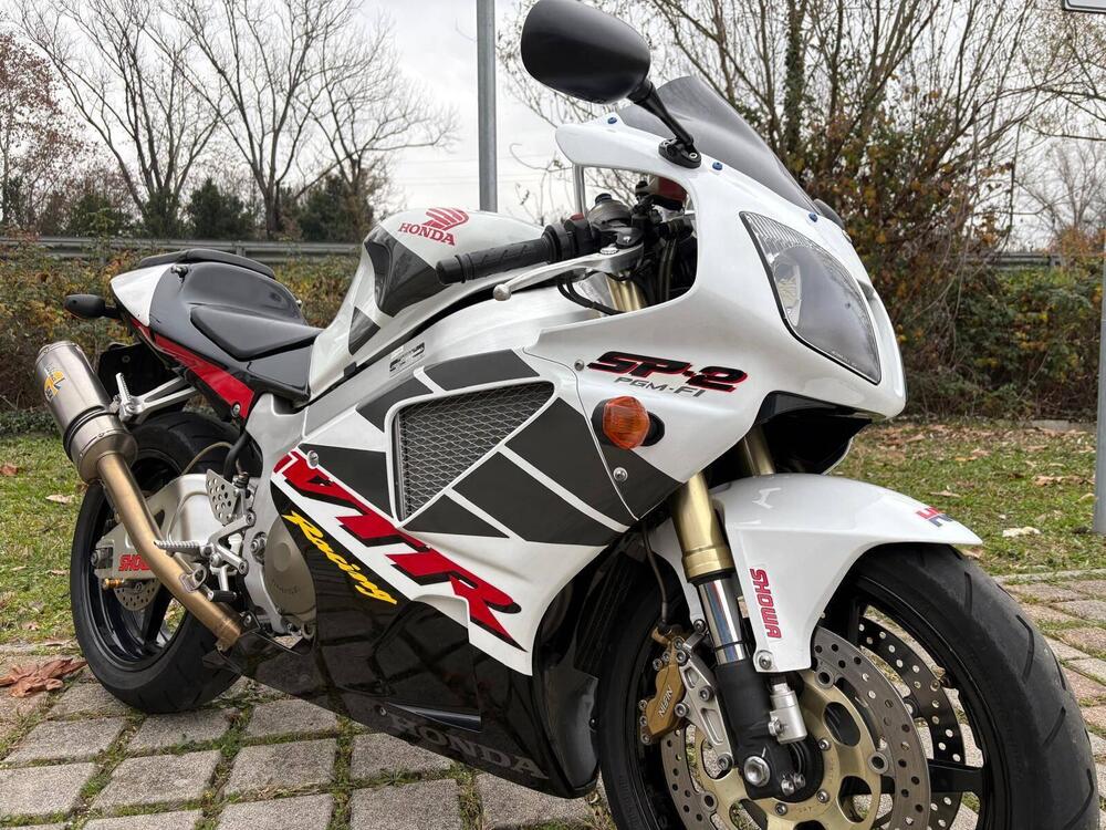 Honda VTR 1000 SP-2 (2002 - 06) (8)