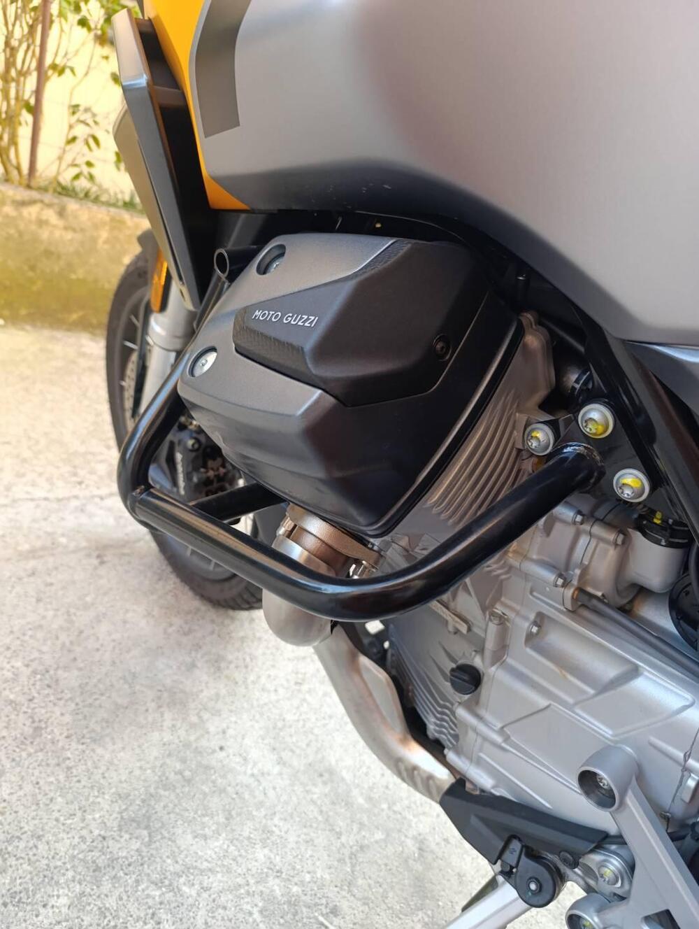 Moto Guzzi Stelvio (2024 - 26) (5)