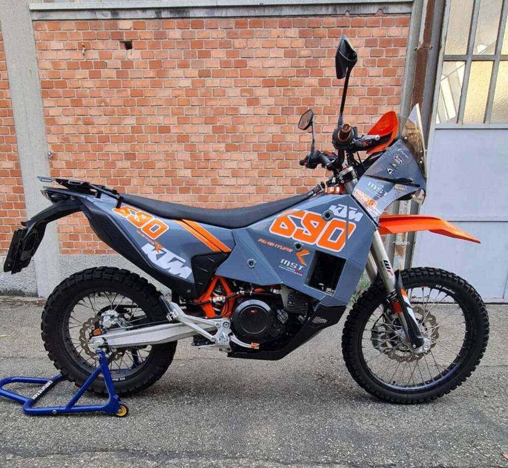KTM 690 Enduro R (2022 - 25)
