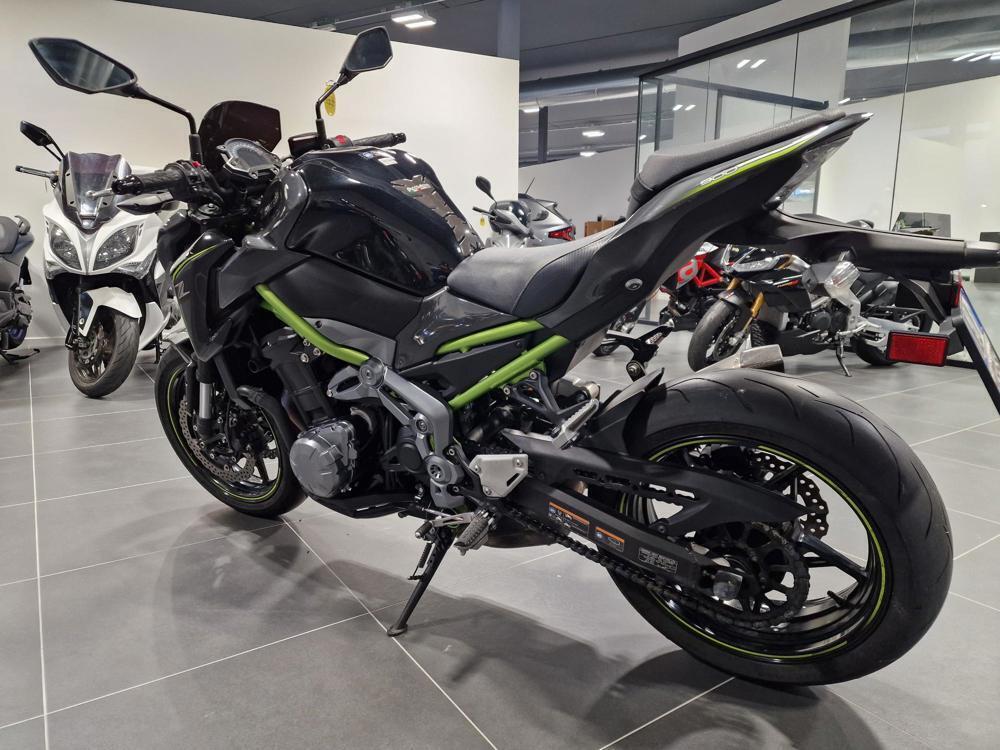 Kawasaki Z 900 (2017 - 18) (6)