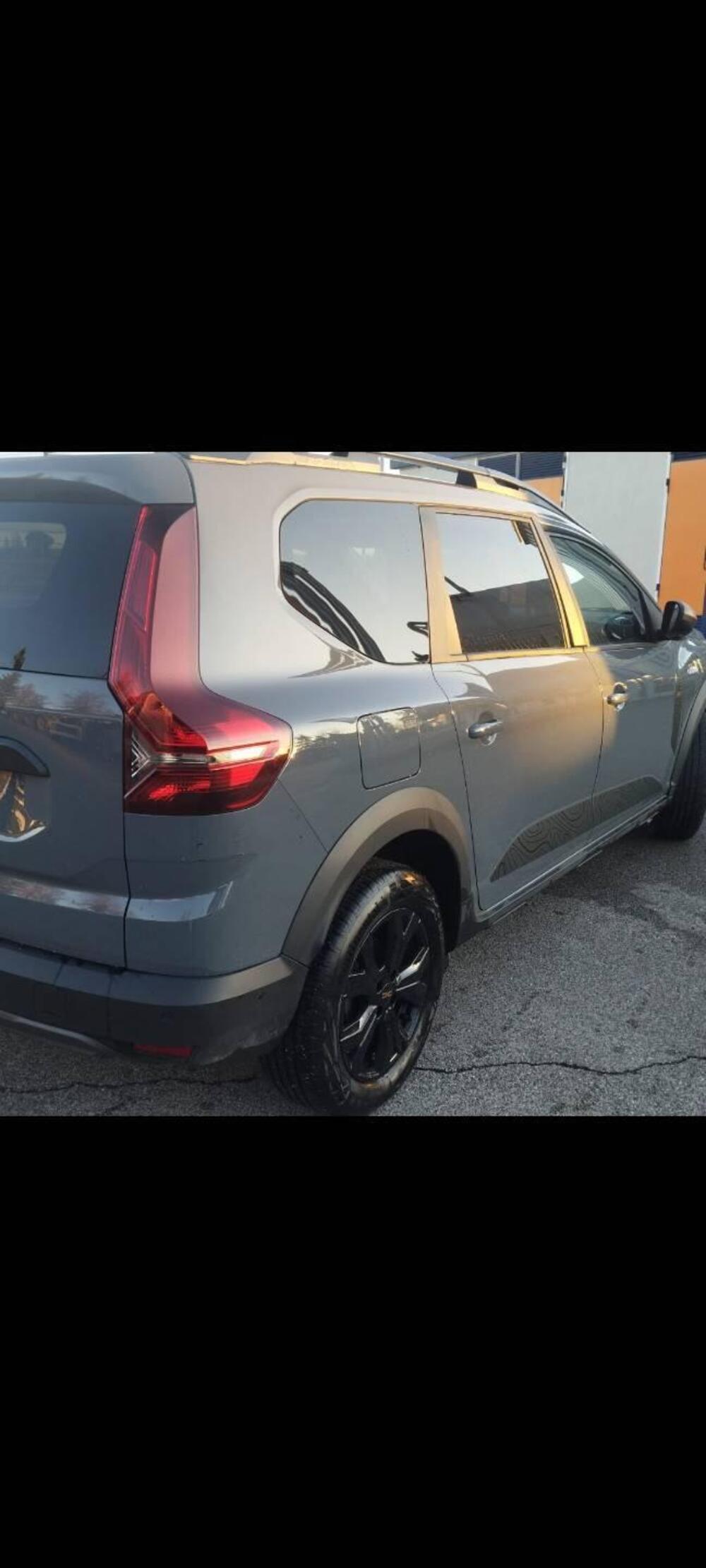 Dacia Jogger usata a Padova (3)