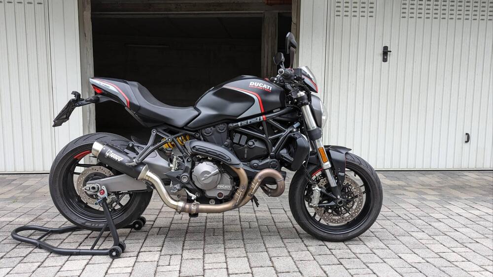 Ducati Monster 821 Stealth (2019 - 20) (2)