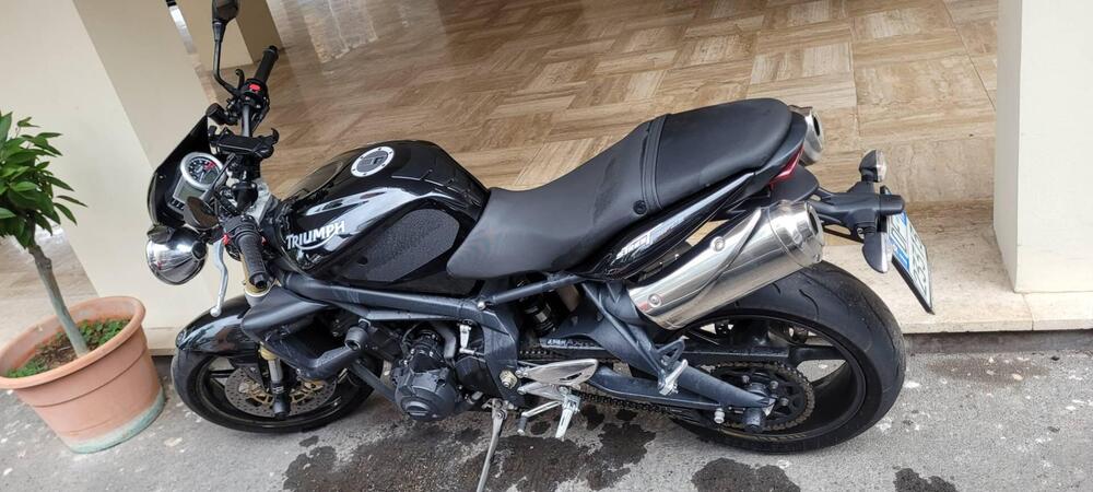 Triumph Street Triple (2007 - 12) (2)