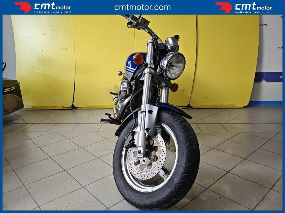 Suzuki Marauder VZ 800 (2)