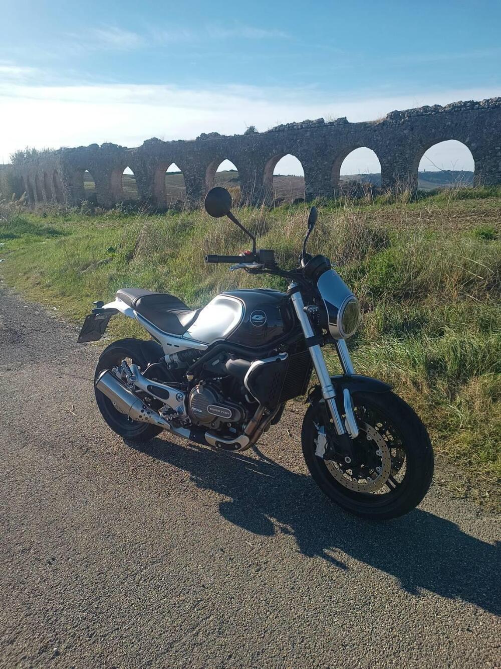 QJ Motor SRV 550 (2025 - 26) (4)