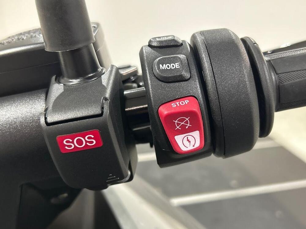 Bmw CE 04 (2021 - 25) (8)