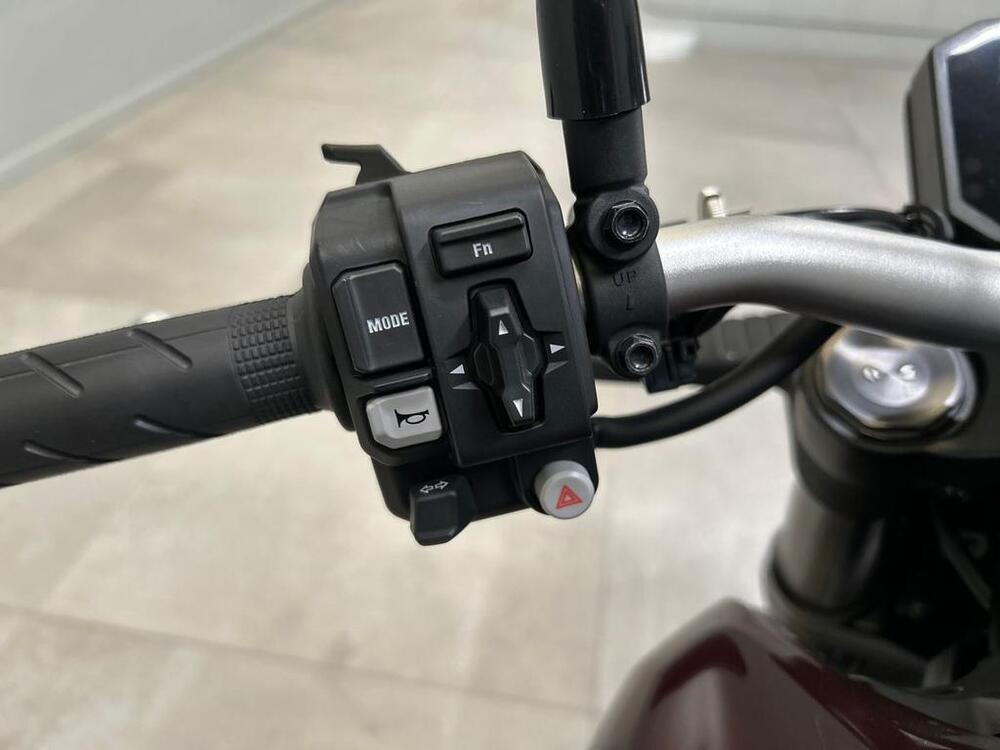 Honda CB 1000 R (2021 - 25) (7)