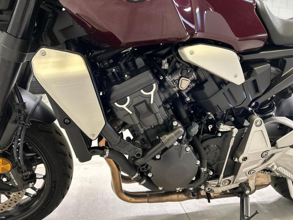 Honda CB 1000 R (2021 - 25) (12)