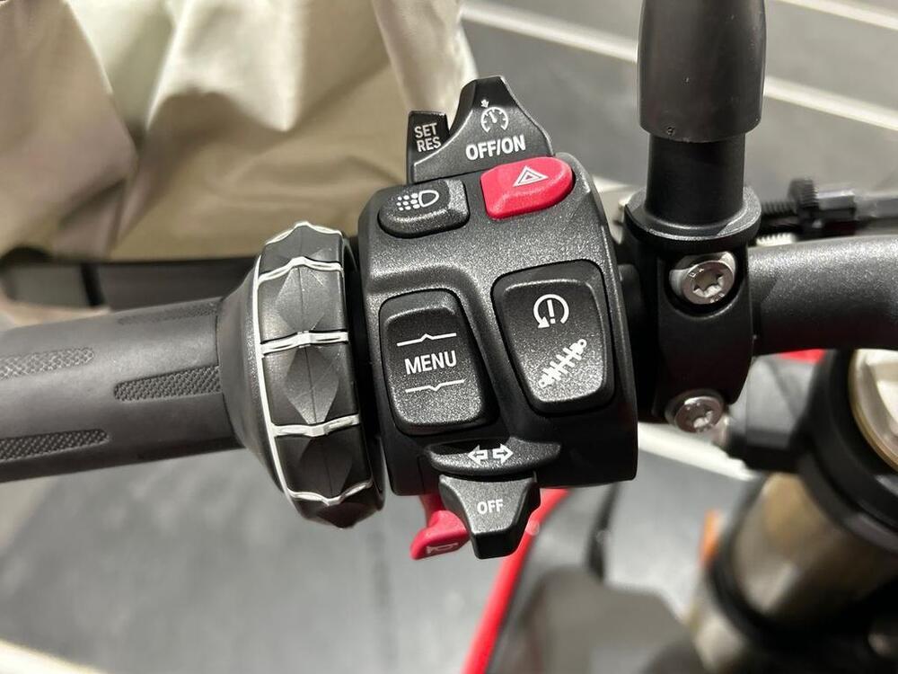 Bmw S 1000 R (2021 - 24) (7)