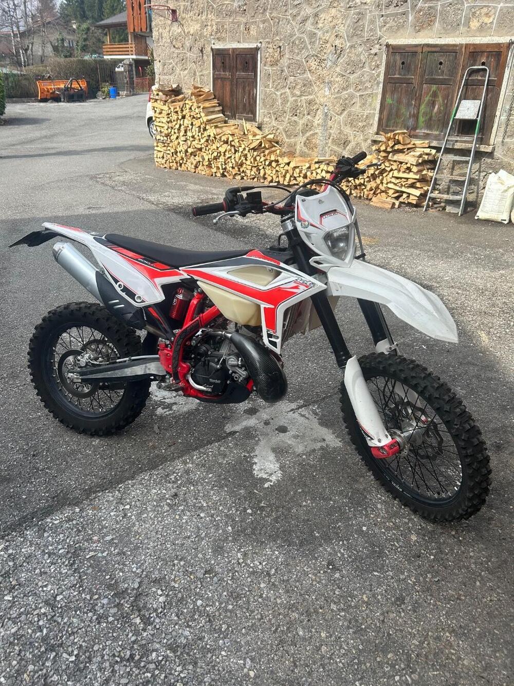 Betamotor RR 200 2T Enduro (2020) (4)