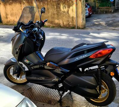 Yamaha X-Max 300 Tech Max (2021 - 24) usata