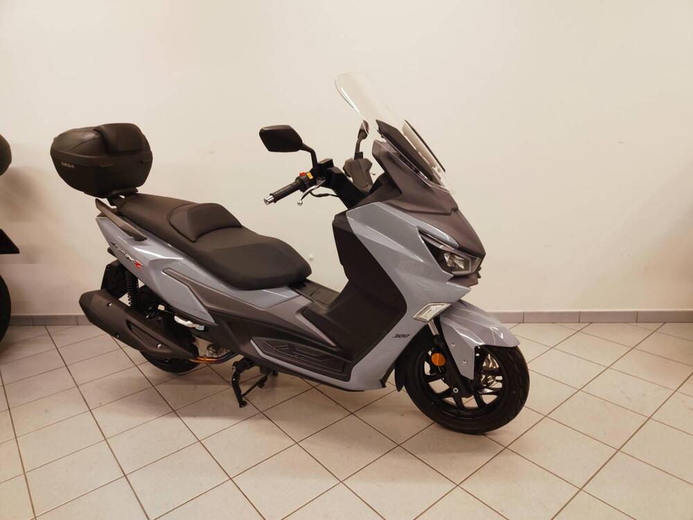 Sym Joymax 300 Z (2025 - 26) (6)