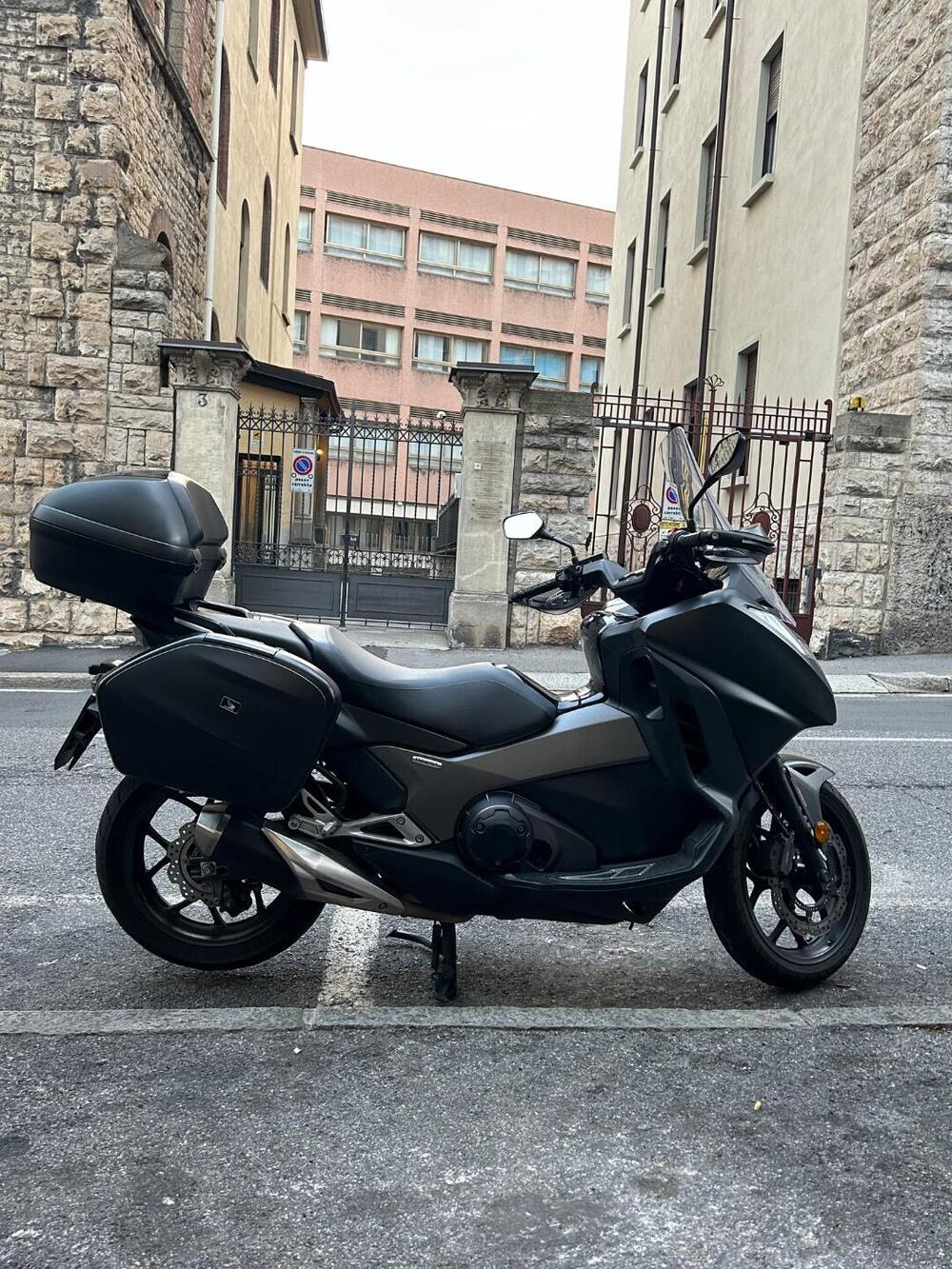 Honda Integra 750 DCT (2016 - 17) (5)