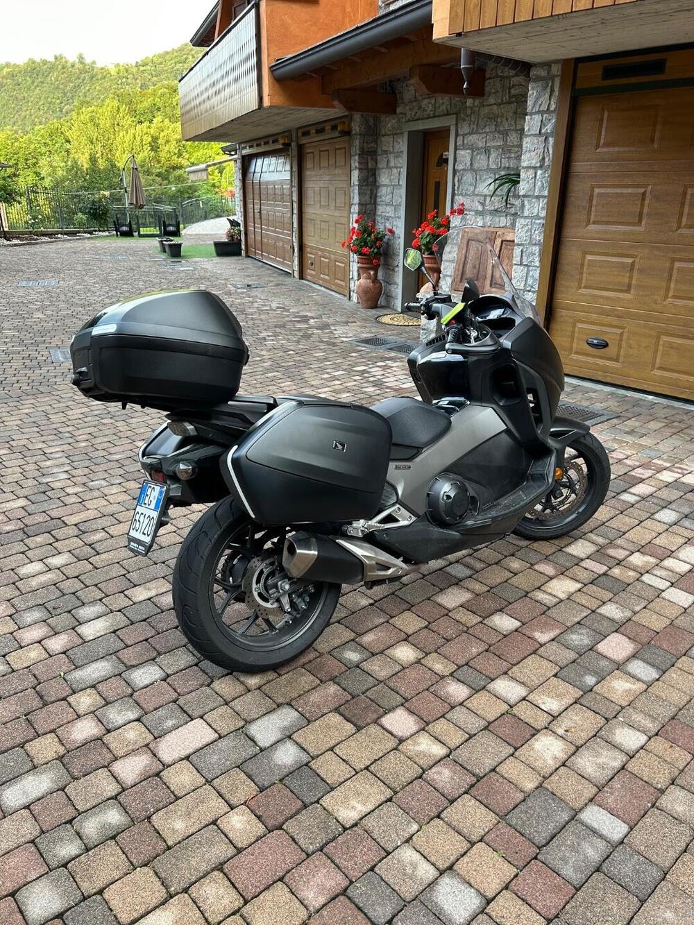 Honda Integra 750 DCT (2016 - 17) (3)