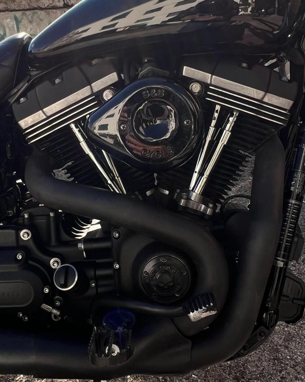 Harley-Davidson 1690 Street Bob (2017) - FXDB (6)