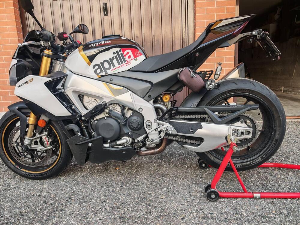 Aprilia Tuono V4 Factory (2021 - 24) (7)