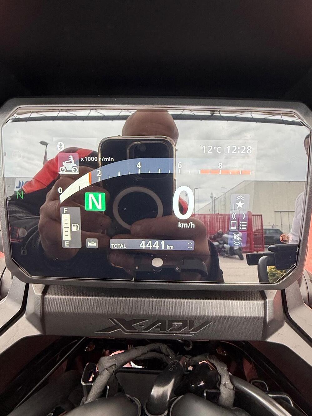 Honda X-ADV 750 Gravel (2025 - 26) (6)