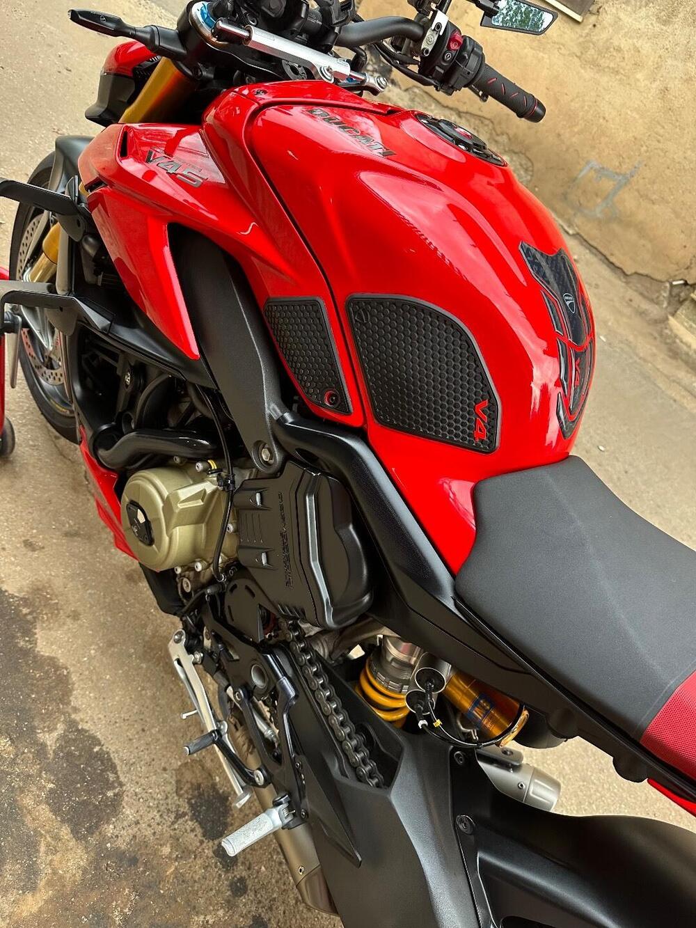 Ducati Streetfighter V4 S (2023 - 24) (4)