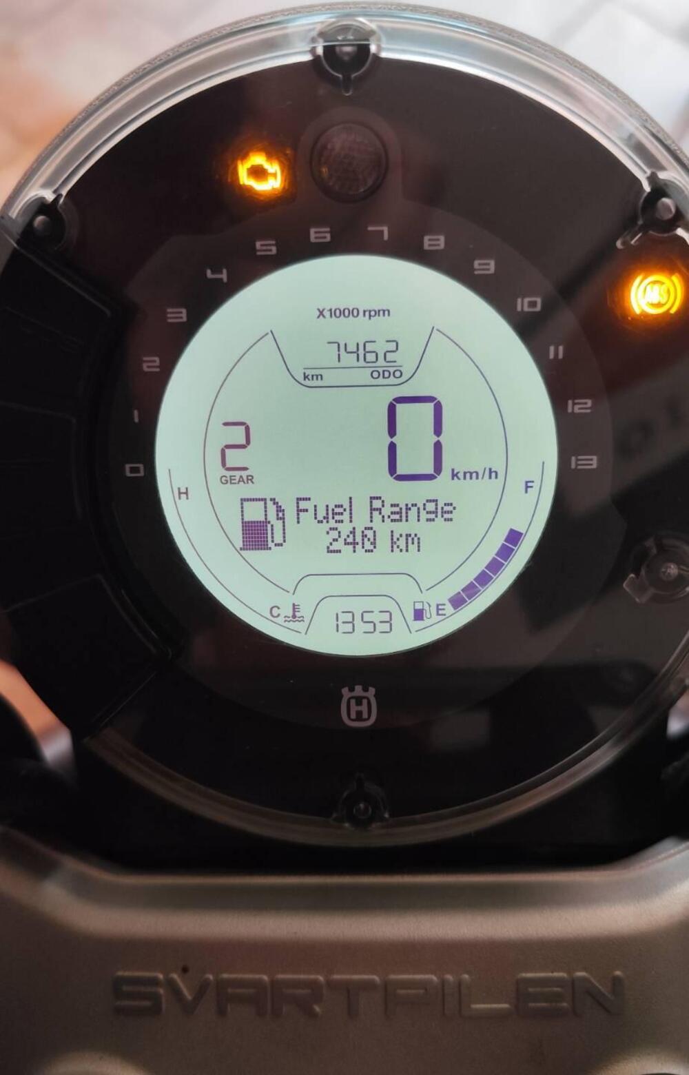 Husqvarna Svartpilen 125 (2021 - 23) (2)