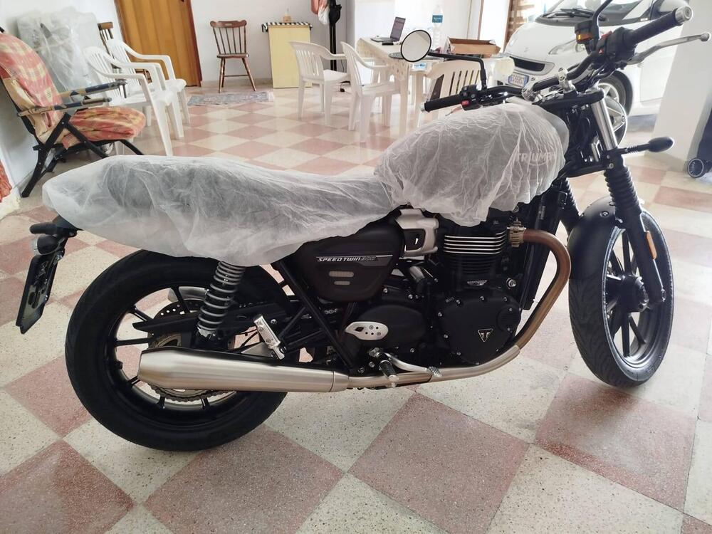 Triumph Speed Twin 900 (2023 - 24) (3)