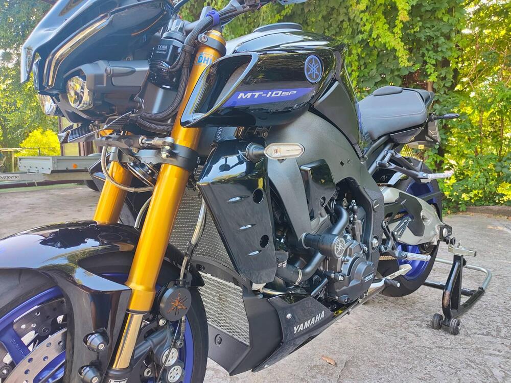 Yamaha MT-10 (2022 - 26) (10)