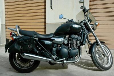 Triumph Legend TT 900 (1998 - 02) usata