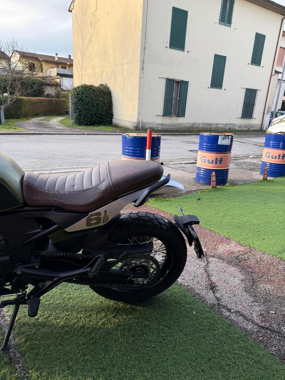 Moto Morini SEIEMMEZZO SCR (2022 - 26) (9)