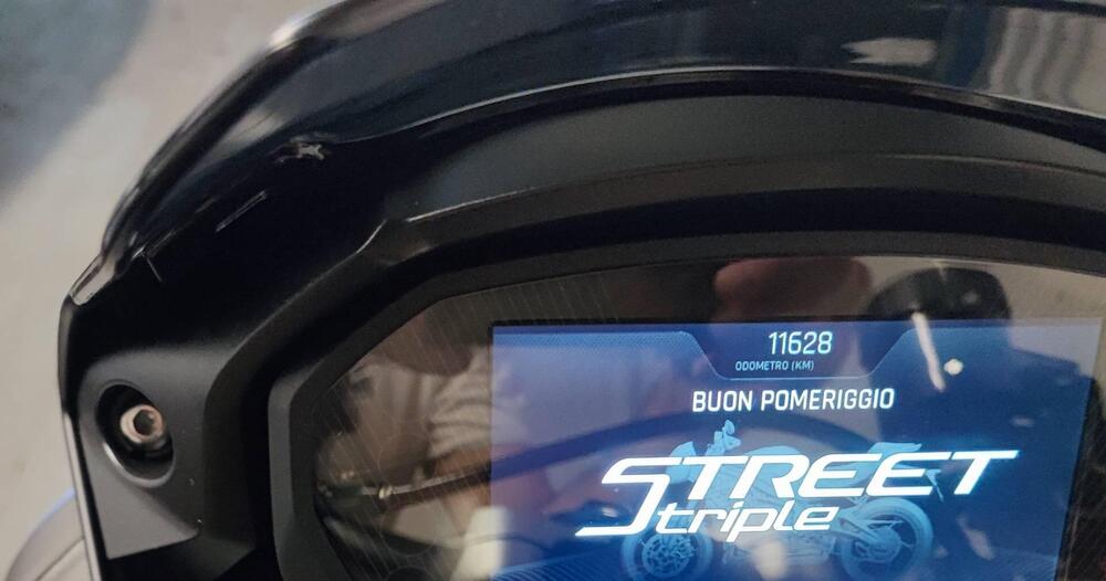Triumph Street Triple RS (2020 - 22) (4)