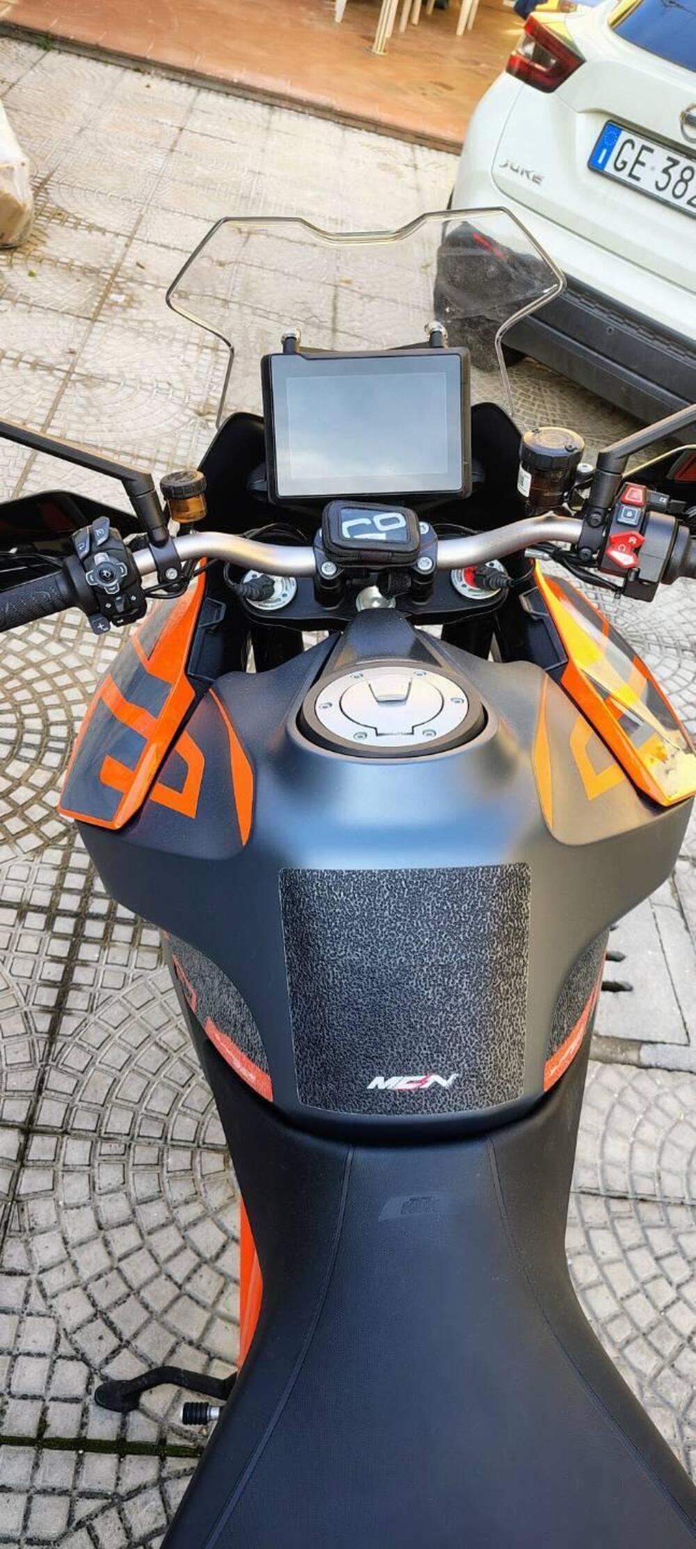 KTM 1290 Super Duke GT (2022 - 25) (5)