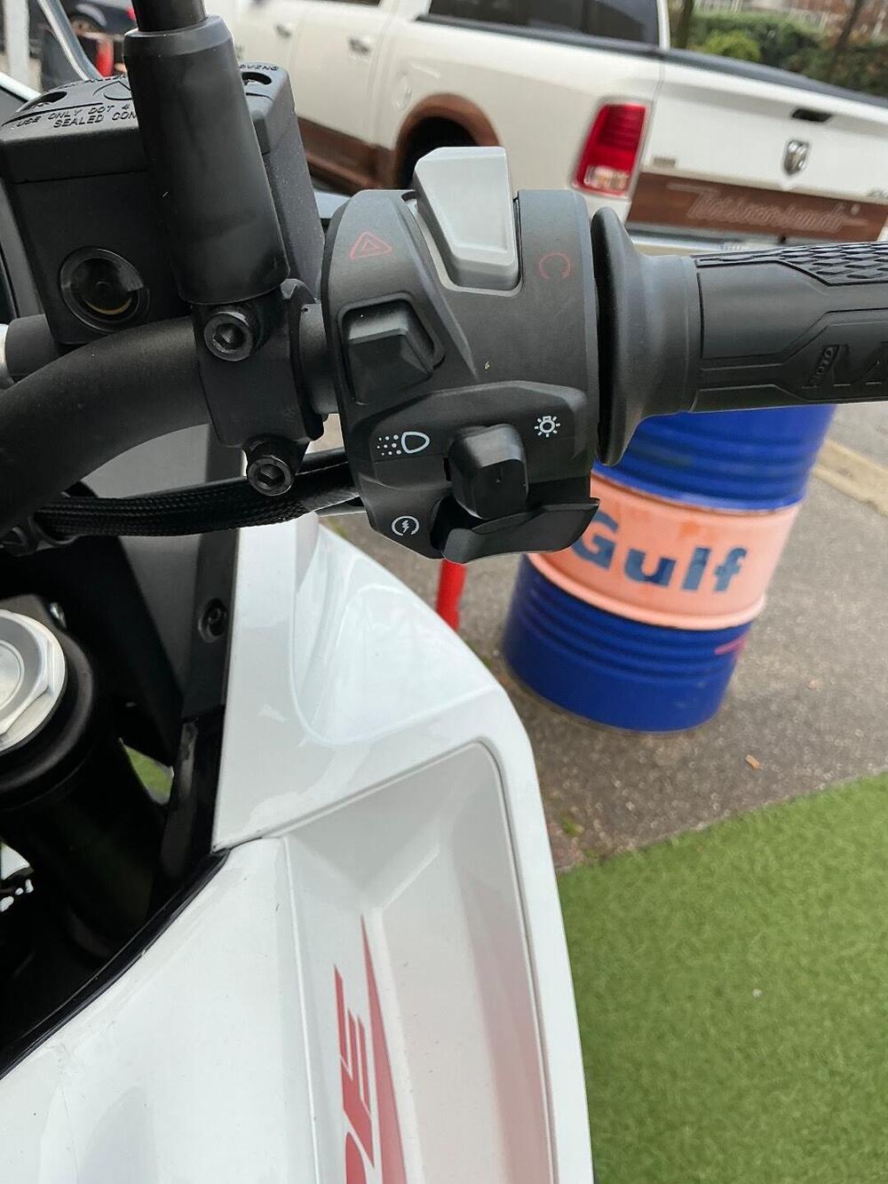 Moto Morini X-Cape 650 (2021 - 26) (17)