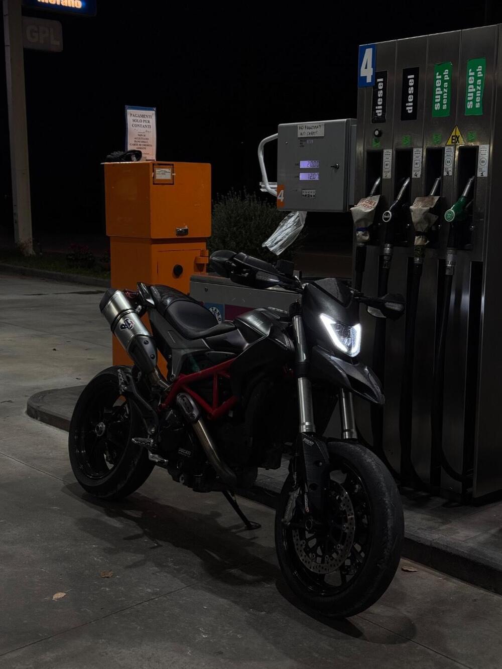 Ducati Hypermotard 821 (2013 - 15) (2)