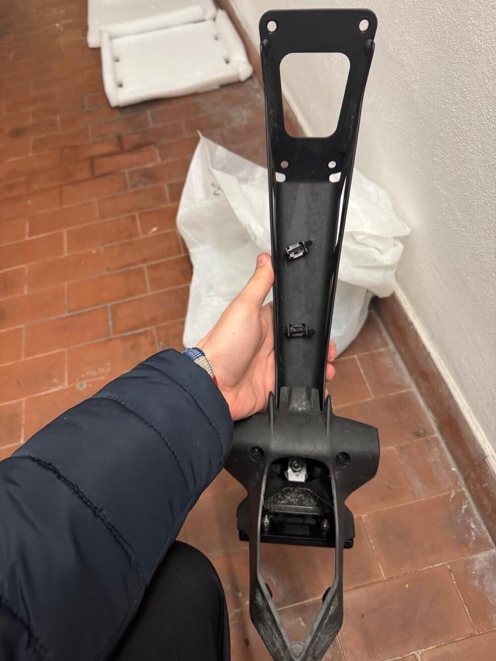 Cover sella monoposto + slider + carrello Ducati (7)