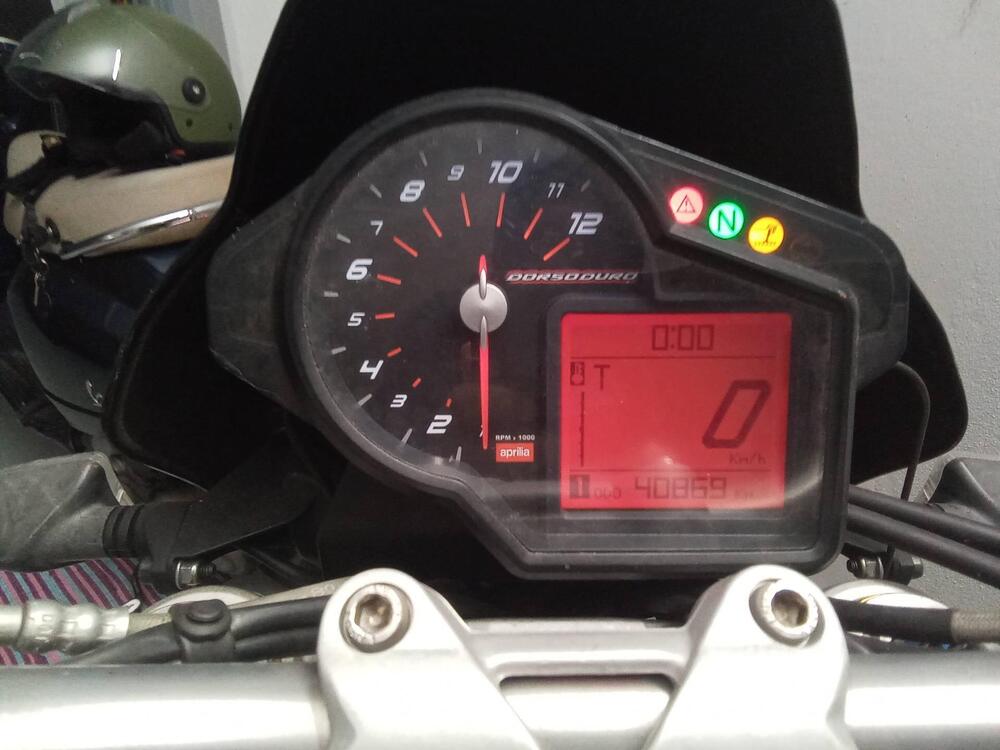 Aprilia Dorsoduro 750 (2009 - 14) (6)