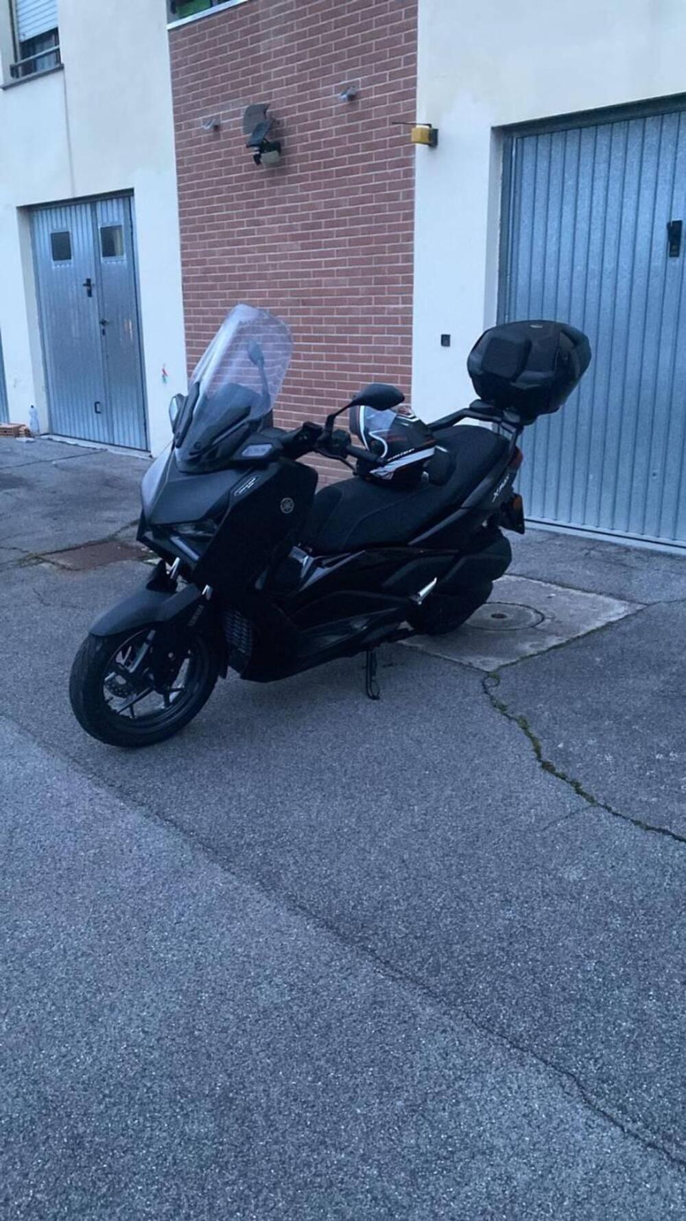 Yamaha X-Max 300 Tech Max (2025 - 26) (5)