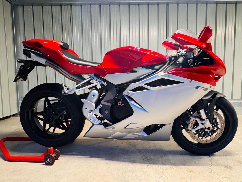 MV Agusta F4 1000 (2010 - 15) (3)