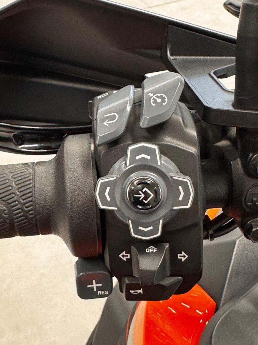 KTM 1290 Super Adventure S (2022 - 25) (9)