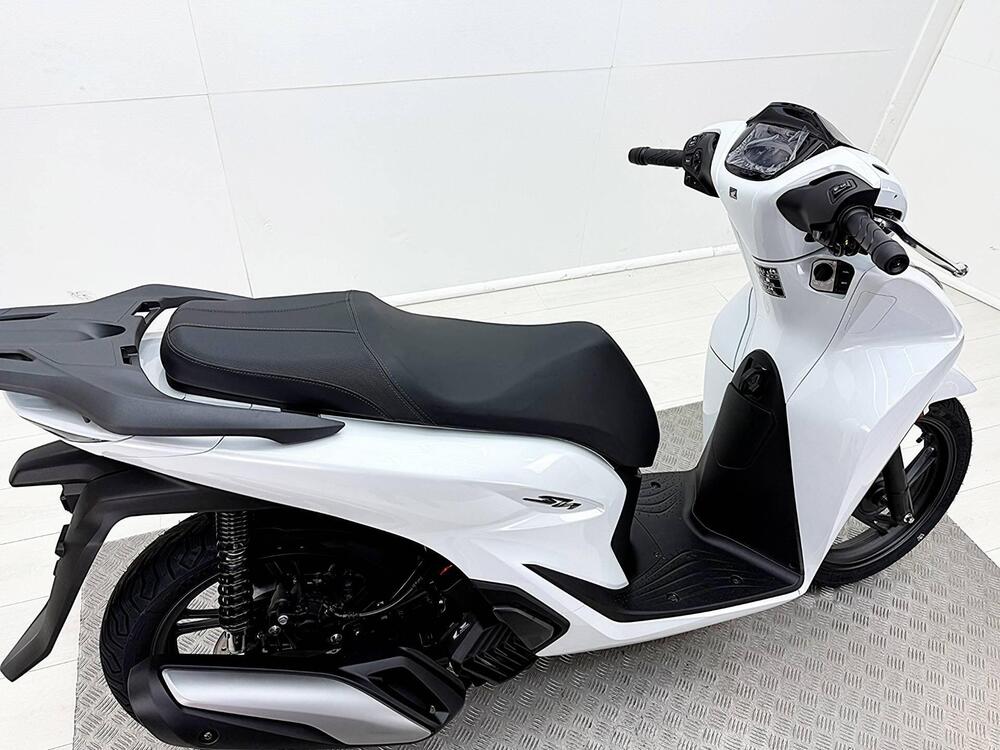 Honda SH 125 (2026) (13)