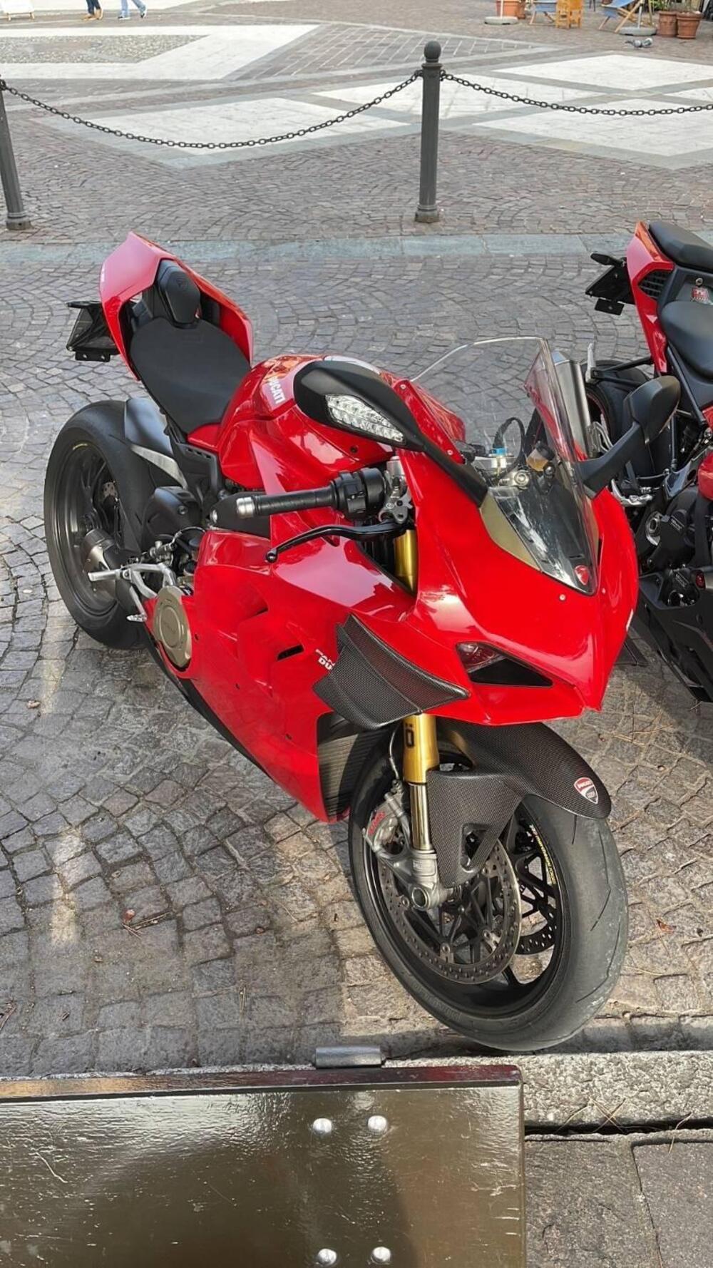 Ducati Panigale V4 S 1100 (2020) (4)