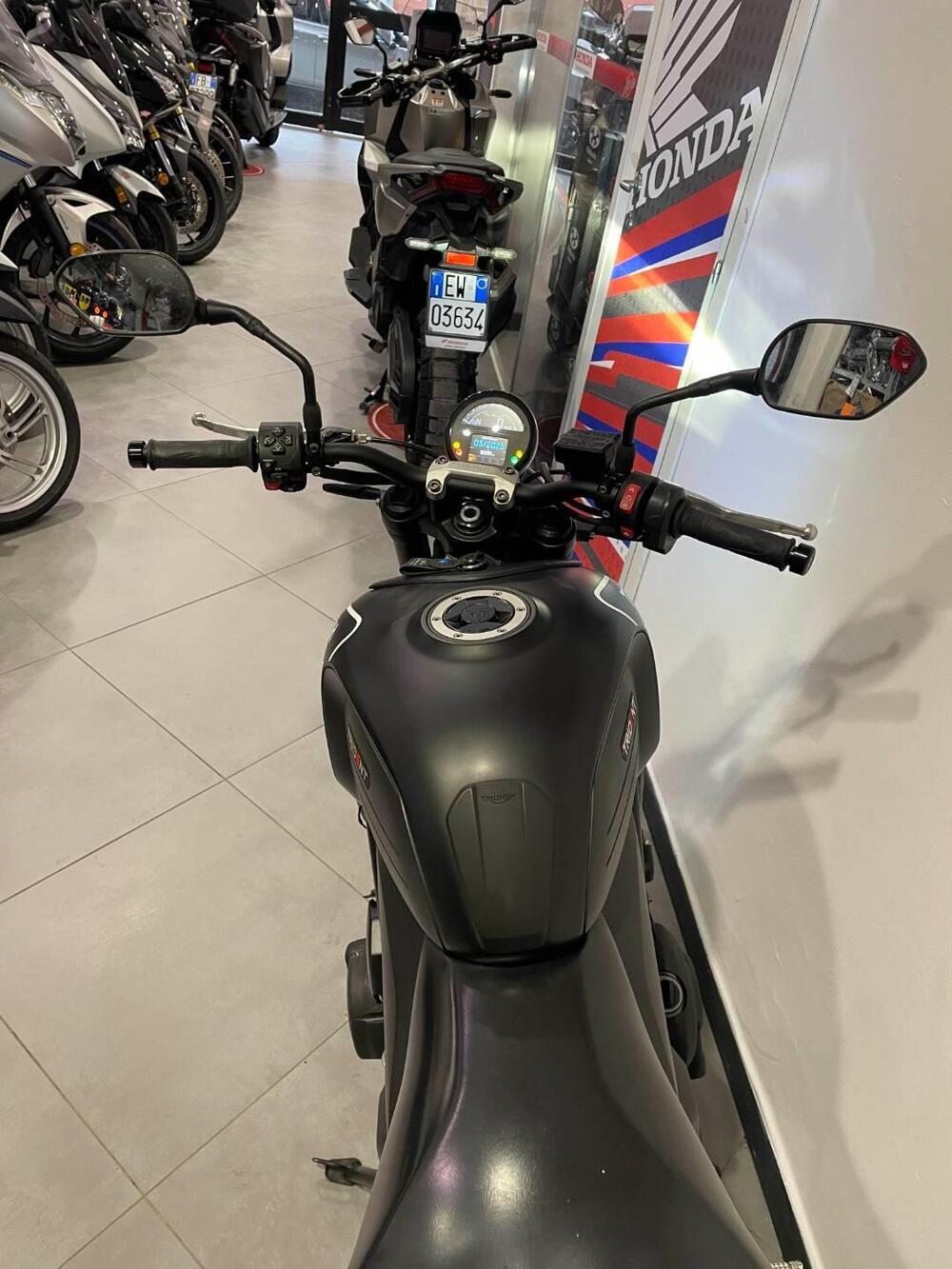 Triumph Trident 660 (2021 - 24) (10)